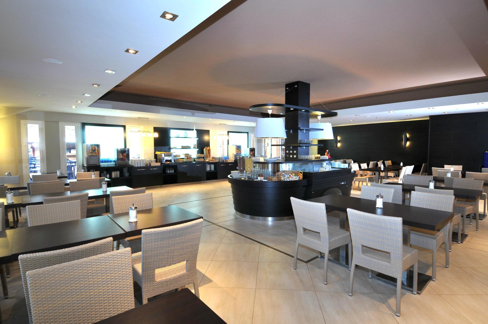 Restaurant de l'hôtel club familial Pascal Paoli avec formule tout compris 